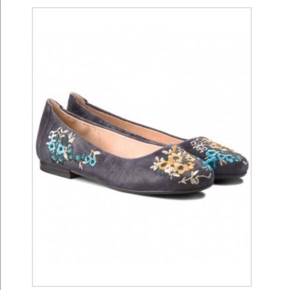Caprice EMBROIDERED SUEDE BALLERINAS size 38 (7.5) - Picture 1 of 9